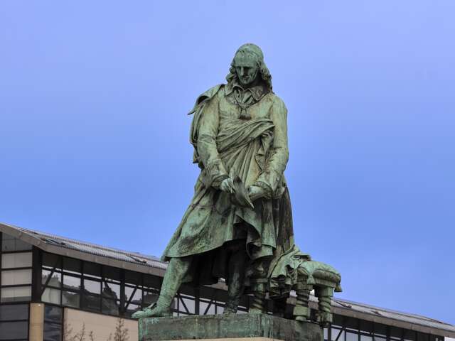 Statue de Pierre Corneille
