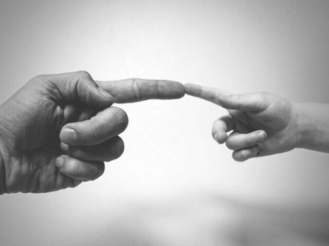 Relais Petite Enfance - Communication gestuelle