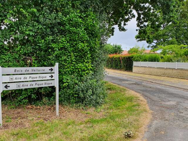 AIRE DE PIQUE-NIQUE  LA GRISE