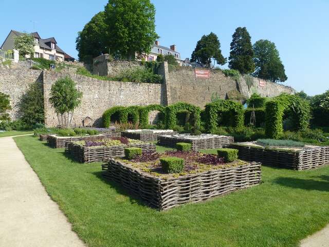 JARDIN MÉDIÉVAL DE LA SOURCE