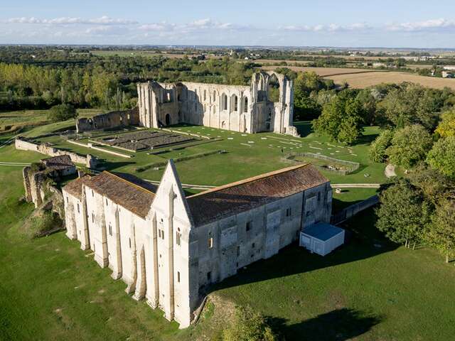 ABBAYE SAINT PIERRE DE MAILLEZAIS