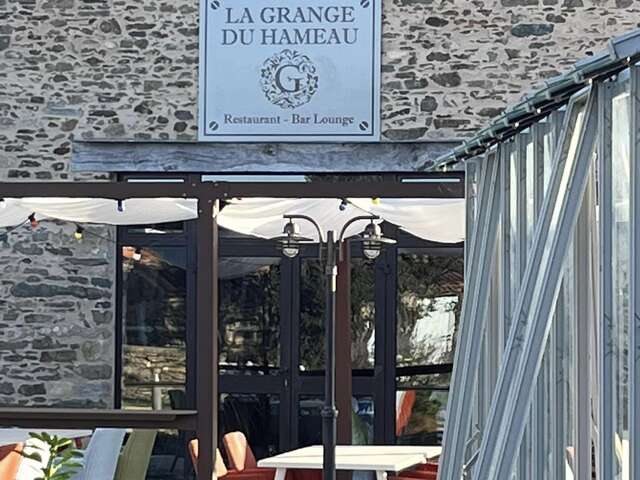 RESTAURANT « LA GRANGE DU HAMEAU DE VOUVANT »