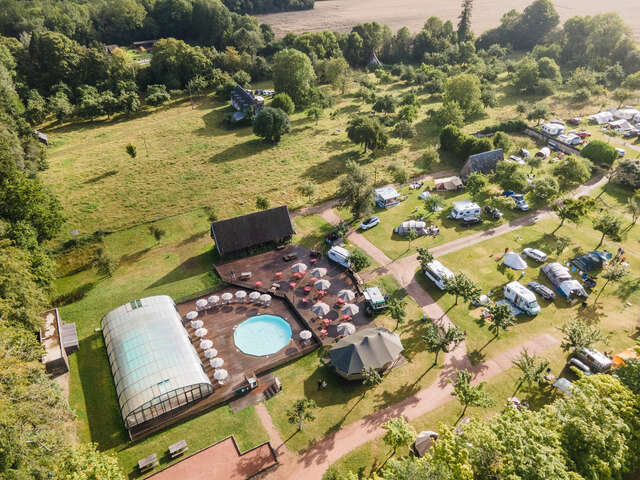 Camping Huttopia Calvados - Normandie **** à Moyaux