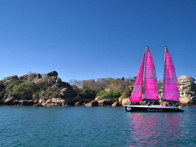 Navigation sur la Côte de Granit Rose à bord du Fillao