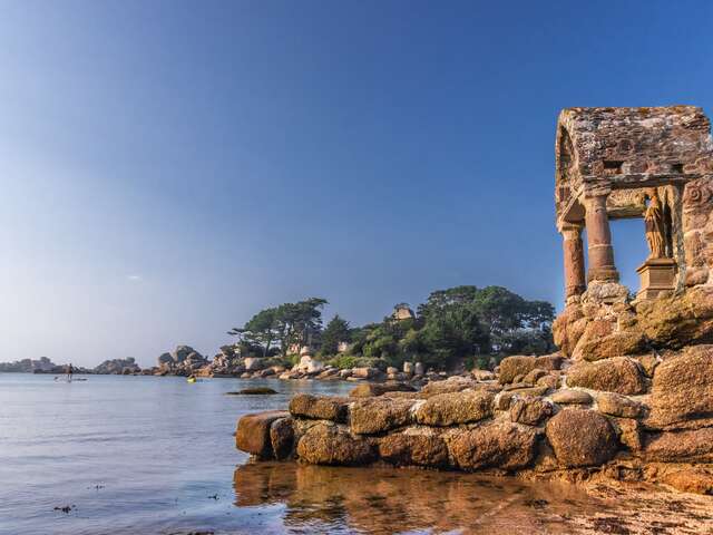 Visite de la Chapelle de Saint-Guirec et l'Oratoire