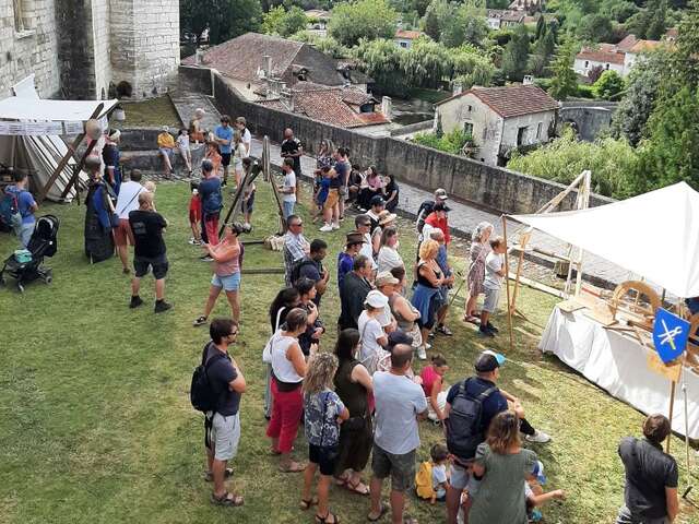 Ateliers Blason et Calligraphie - Châteaux en fête