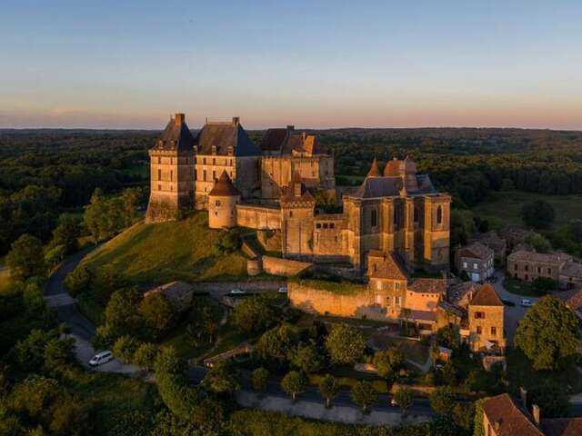 Nuit de feu : Nocturne et spectacle de feu au château