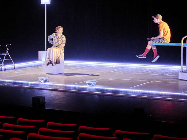 Centre Culturel : Allez Ollie à l'eau