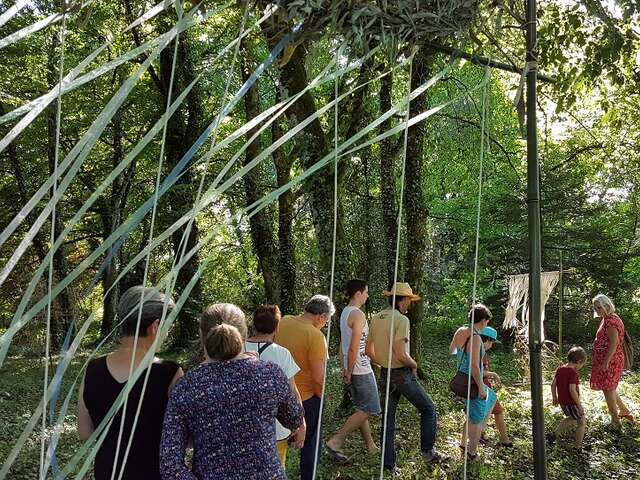 Promenade-découverte au jardin d'hélys-oeuvre