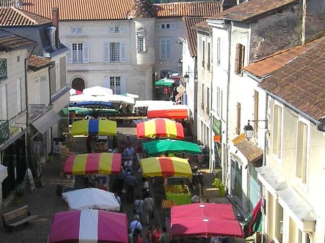 Marché de Saint-Astier