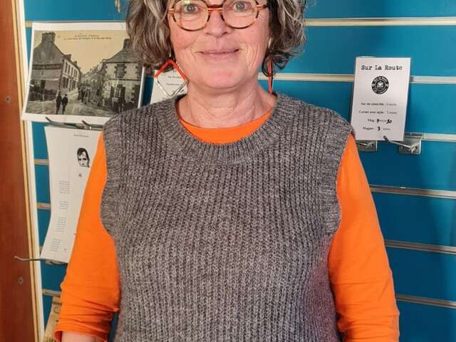 Exposition de Nelly Picard au Café-Librairie Sur la Route à Huelgoat.