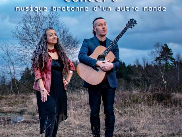 Concert du Groupe Astrakan Project au Théâtre de Verdure à Huelgoat.
