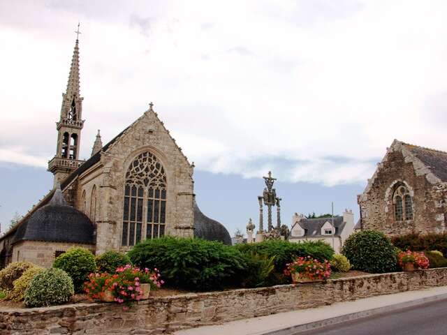 Visite de l'Enclos paroissial de Cléden-Poher