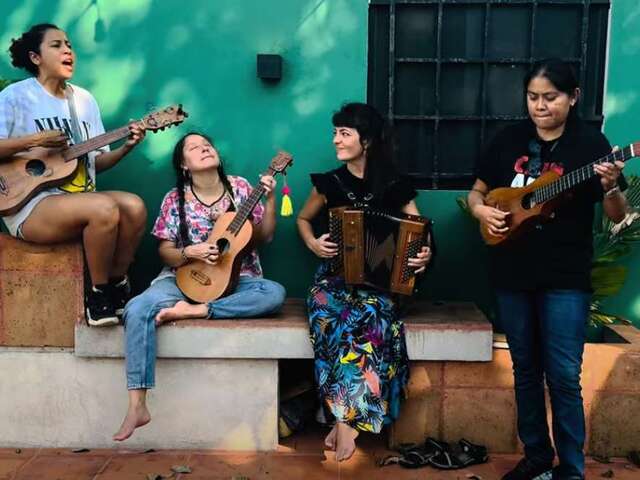 Le Plancher, Concert : LA SURADA, musiques de Véracruz