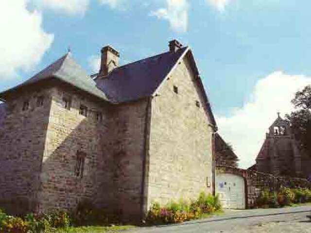 Village de Pallier et maison de notaires royaux