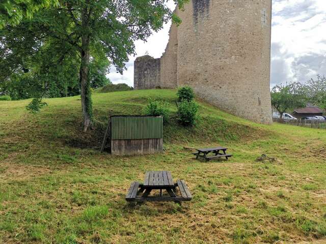 Aire de pique nique du Monteil au Vicomte