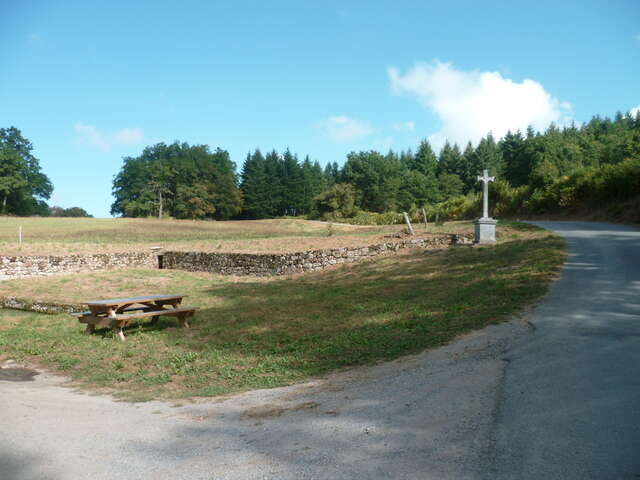 Lupersat (Gioux) : Table de pique-nique