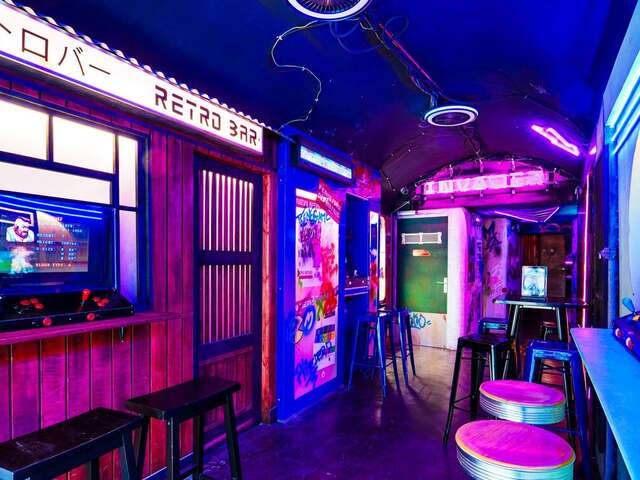 SOUTH COMEDY CLUB - INVADER
