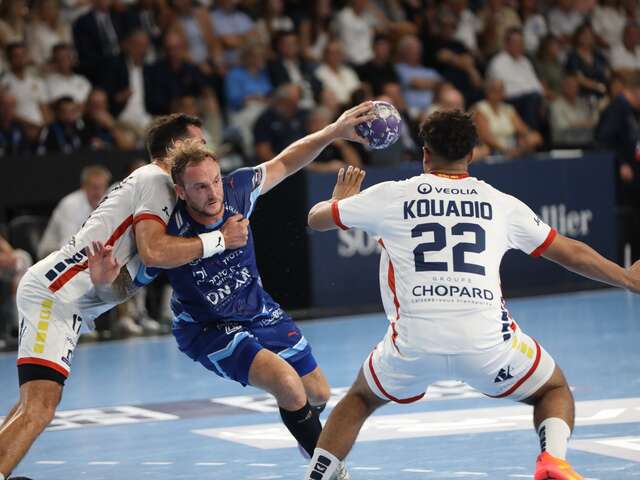 HANDBALL : MHB VS ISTRES