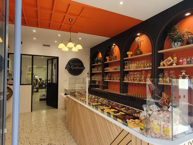FABRICANTE DE GALLETAS SAINT GUILHEM
