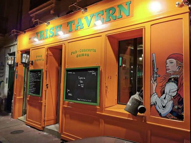 IRISH TAVERN