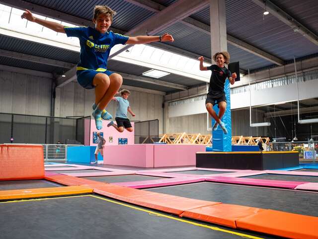 TRAMPOLINE PARK YOU JUMP MONTPELLIER LATTES