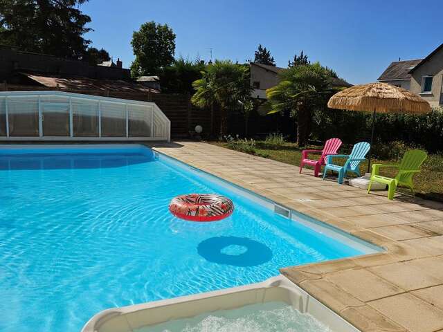 Aux chambres des Dames***