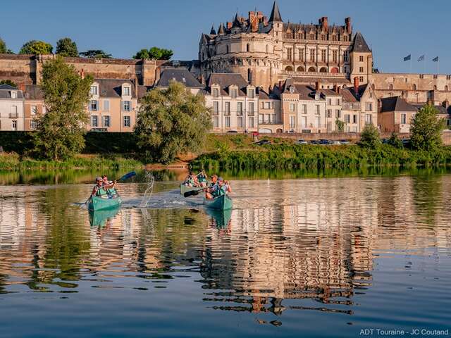 Loire Aventure, balades libres ou guidées à bord de canoës Canadiens
