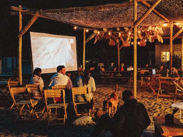 CINEMA EN PLEIN AIR A LA GUINGUETTE CATALINETTA