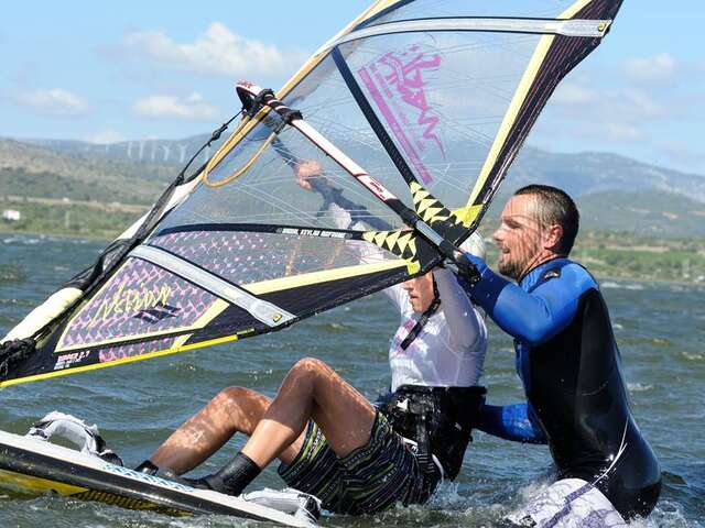 Wesh Center Crew - Ecole de windsurf