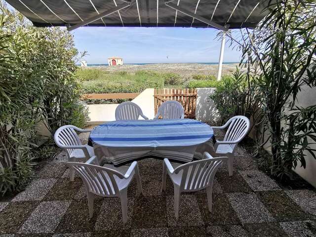 Villa trois pièces mezzanine face à la mer avec garage à Port Leucate. Réf: 1CAPT_H3