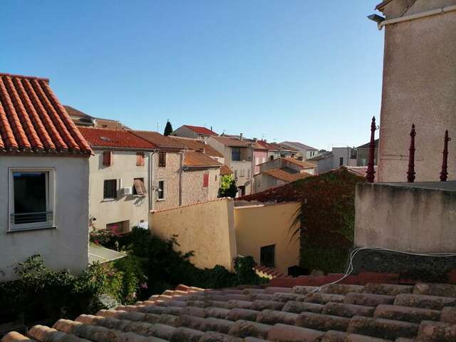 LA MAISON BLEUE