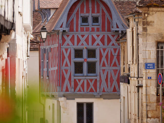 Aux Trois Otus
