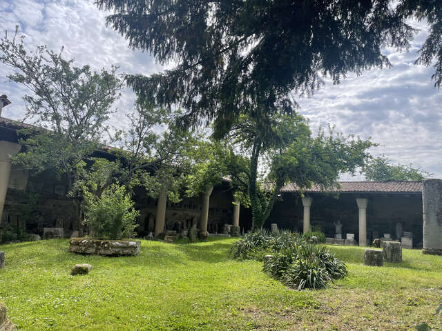 Jardin Lapidaire