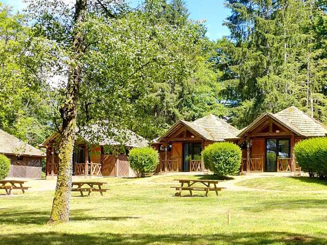 Location hébergements Chalets n°6 de 6 personnes Lac des Settons Morvan - Activital