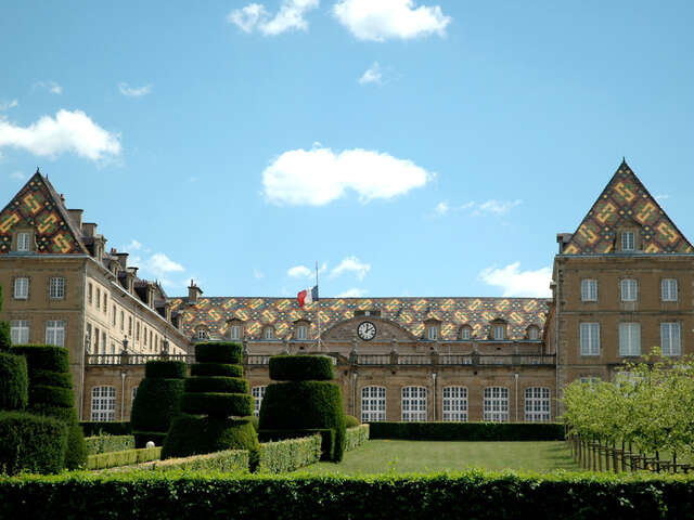 Visite guidée du lycée militaire d'Autun