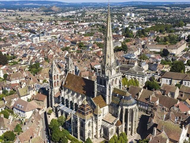 Cathédrale Saint-Lazare