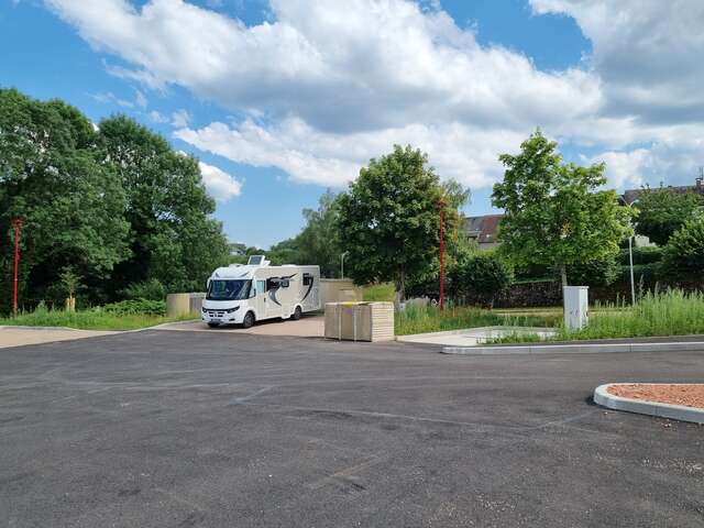 Aire de stationnement camping-car de Château-Chinon