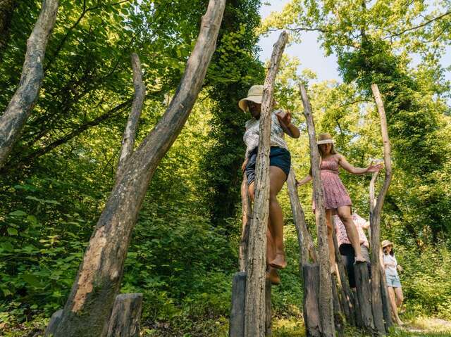 Parcours pieds nus : Nature et Sens