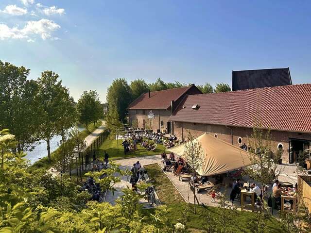 Aux Enfants Terribles