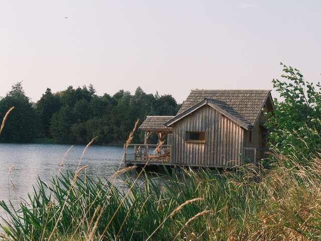 Cabane sur l'eau avec Bain Nordique