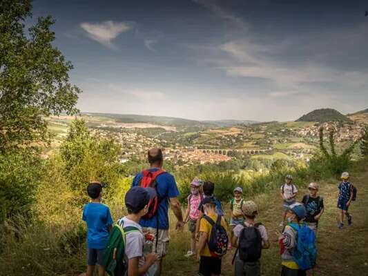 Balade nature accompagnée dans les cerisiers - Maison de la cerise