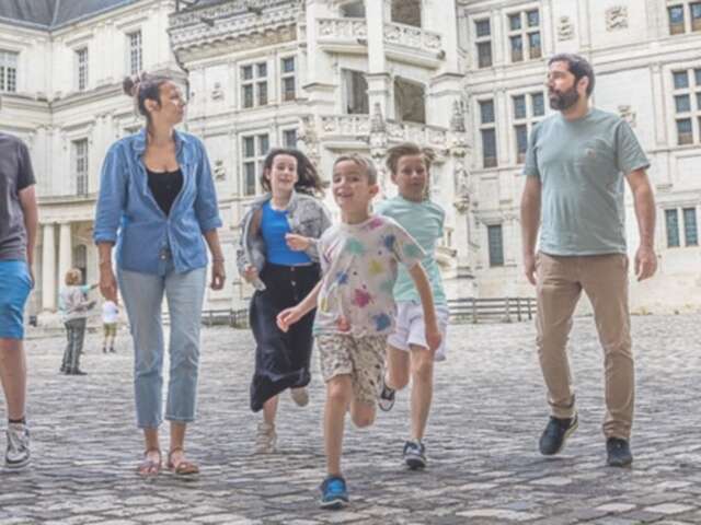 « A toi la vie de château ! »