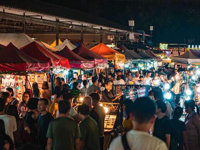 Marché semi-nocturne à Brunémont
