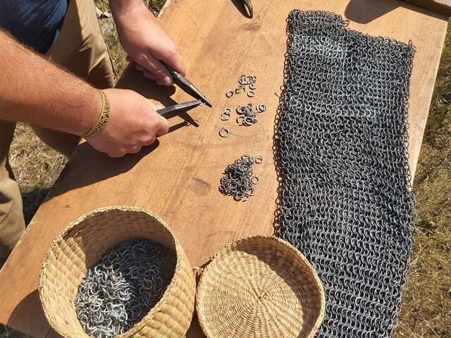 Arkéos - Atelier en famille - Au temps des chevaliers