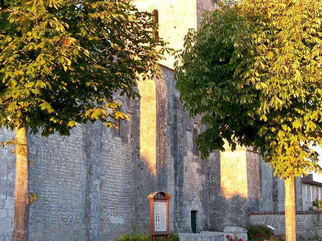 La croix de Pierre des Montils