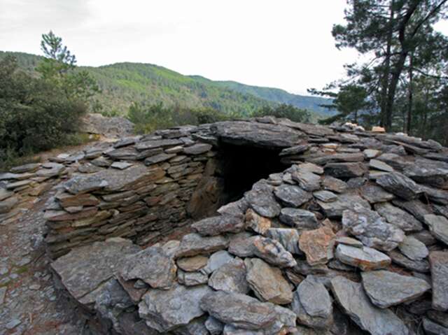 Le Dolmen du Roc Troué