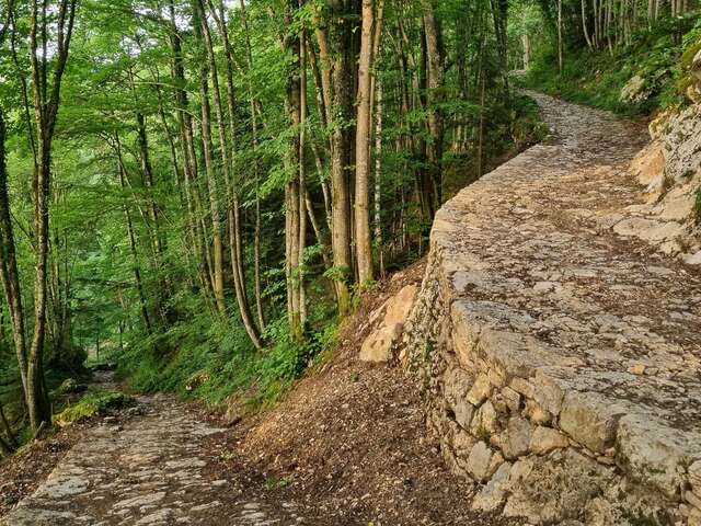 Les crêtes de la montagne de l'Épine