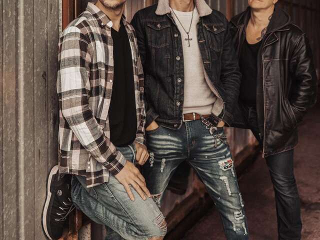 Concert evening with Dean Wallace at Le Toî du Monde