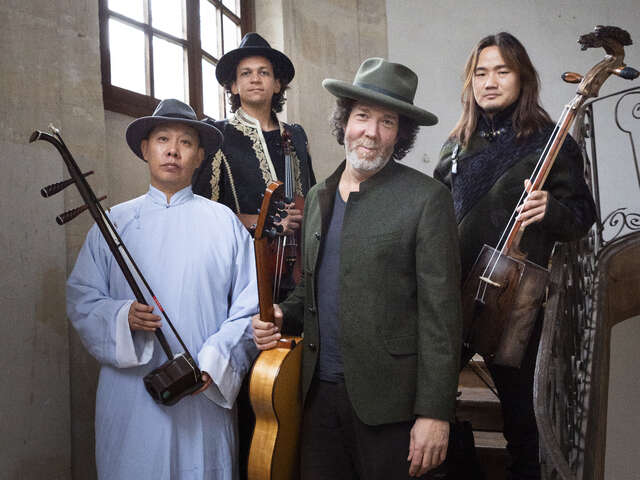 "Duplessy & Les Violons du Monde" concert